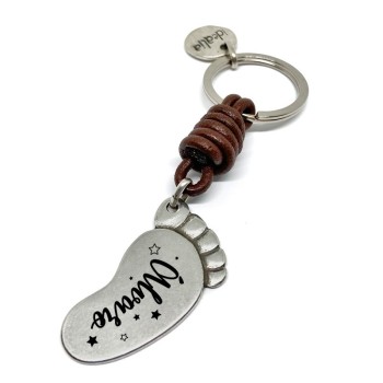 Llavero Pie Grande - Idealia® Regalos Personalizados