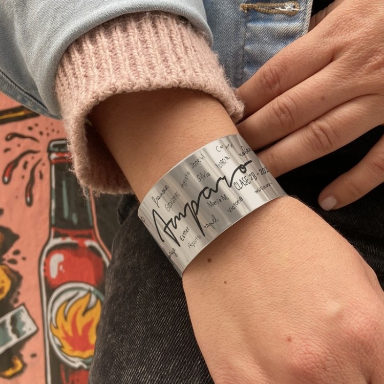 Brazalete profesor con nombres de alumnos