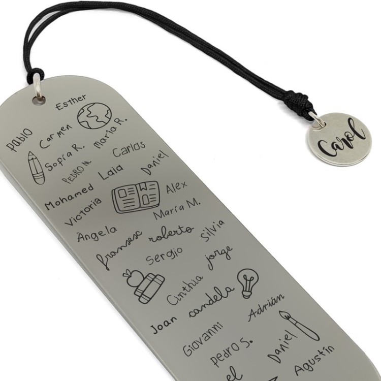 Marcapáginas profesor con nombres de alumnos