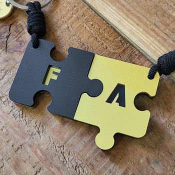 Llaveros Puzzle Oro