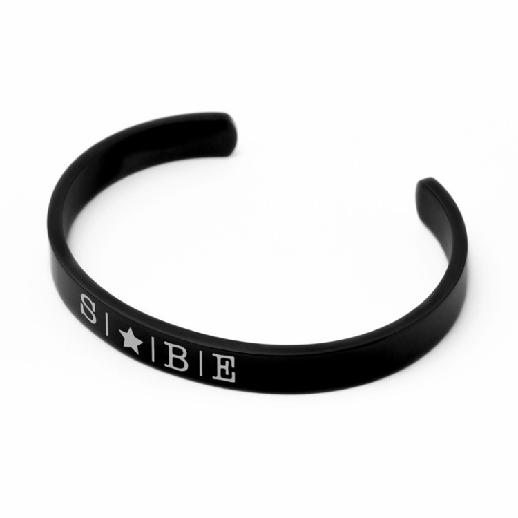 Brazalete Iniciales Familia - Idealia® Regalos Personalizados